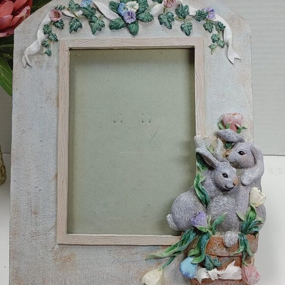 Easter Spring Bunny and Flowers 3D Resin Picture Frame 4x6 " - Picture 2 of 12